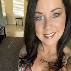 Meet your Posher, Jen
